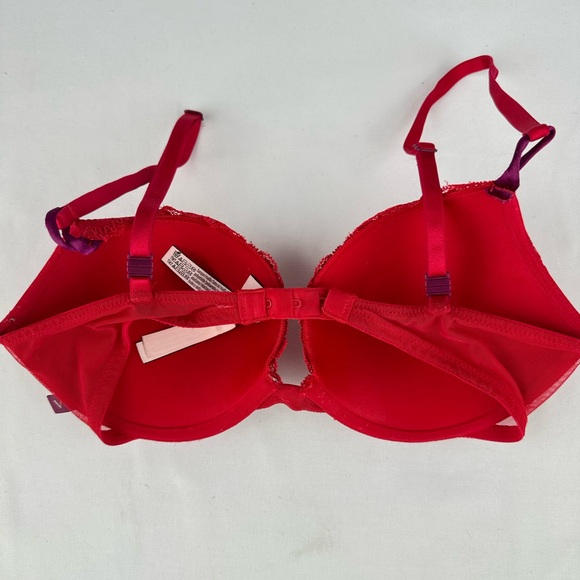 Victoria’s Secret Push Up Red Lace Bra - Picture 3 of 7